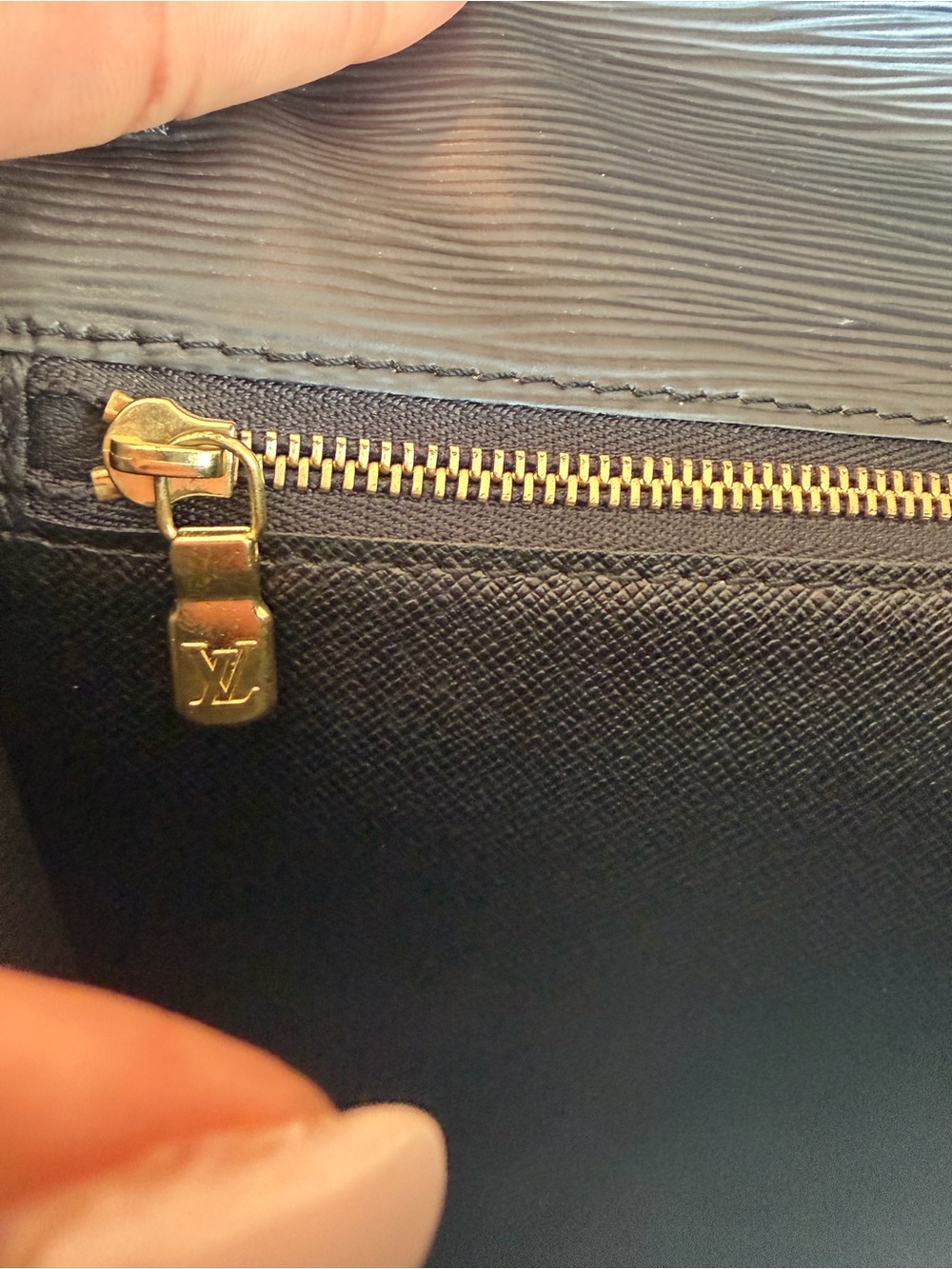 Louis Vuitton Black Epi Leather Wristlet with Gold-Tone Lock - Picture 9 of 16